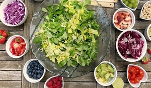 egészséges zöldségek, gyümölcsök