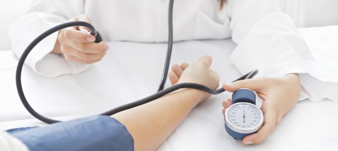 Mire számíthat a magas vérnyomással kezelt beteg?