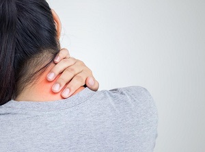 A nők a nyakukban hordják a lelküket? – A nyakfájdalmak lelki háttere