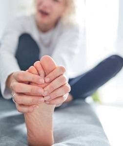 A lábujjak zsibbadása: okok, kezelés
