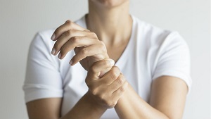 hogyan lehet felismerni a kéz ízületi gyulladását térdízület ízületi kezelése homeopátiás gyógyszerekkel